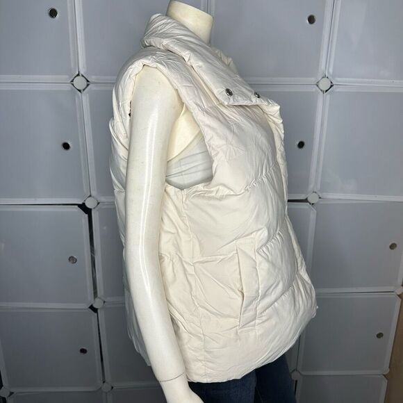 Fashion Cream Puffer Vest Size Large - Picture 6 of 9